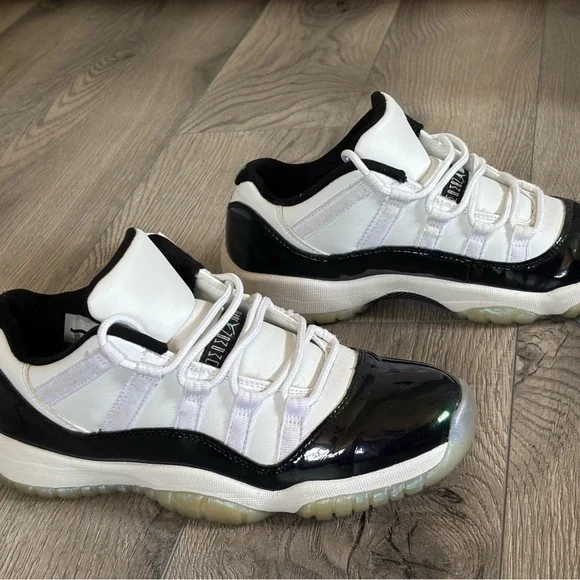 Jordan Emerald 11s
